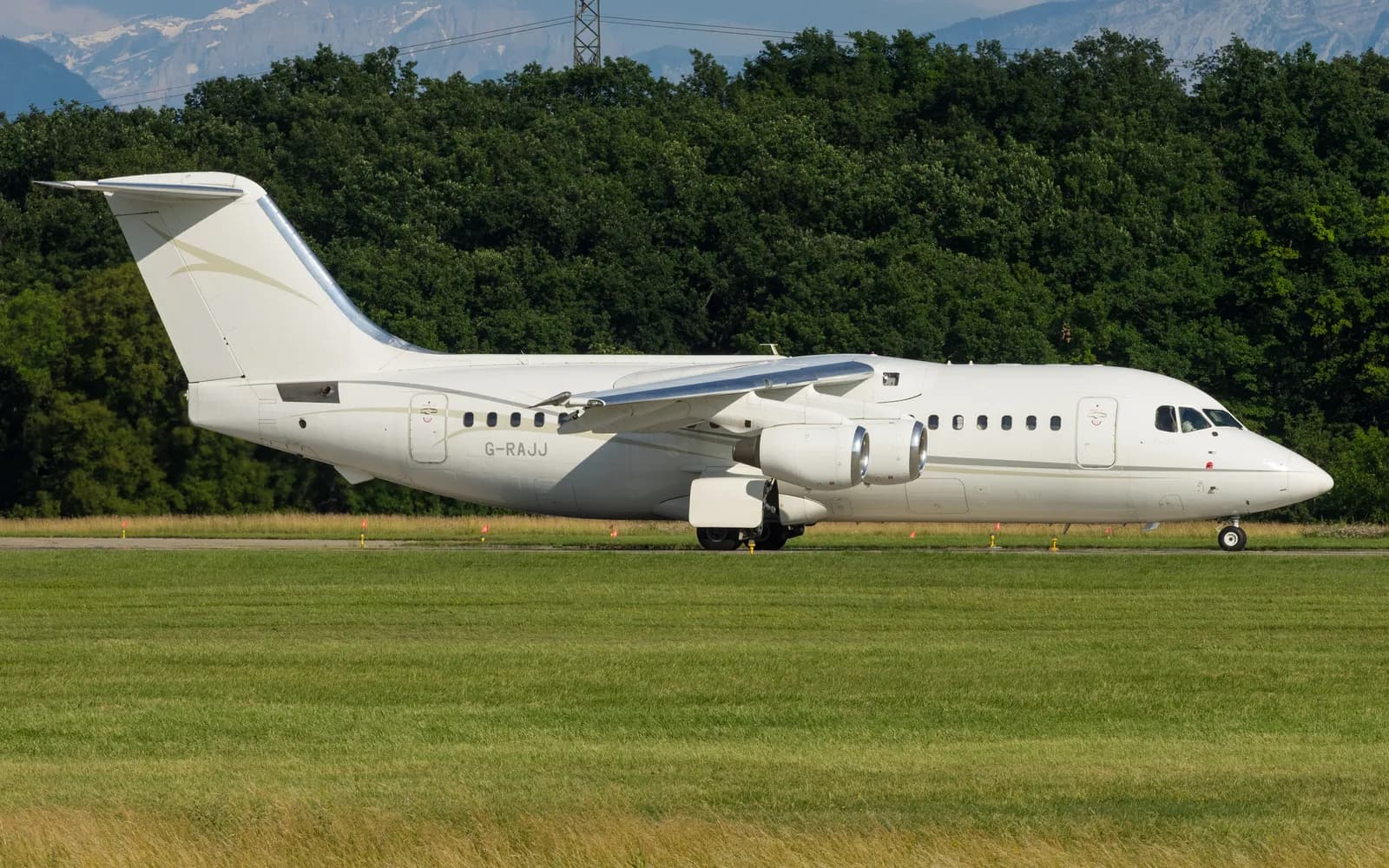BAe 146-200 VIP, exterior