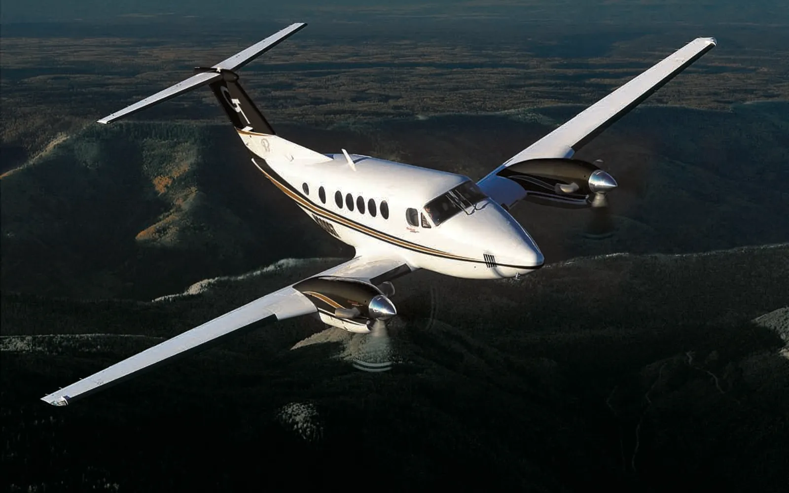 Beechcraft King Air B200GT, exterior