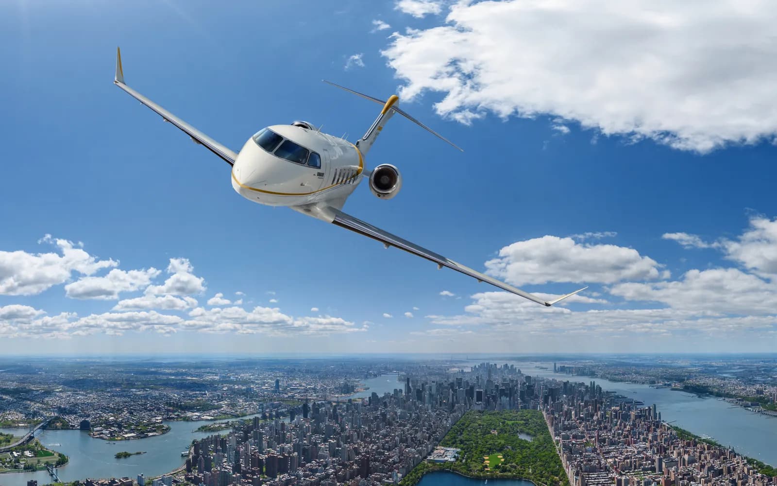 Bombardier Challenger 350, exterior