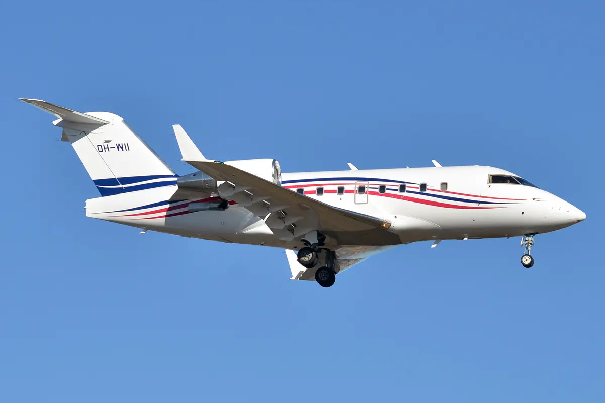 Bombardier Challenger 604, exterior