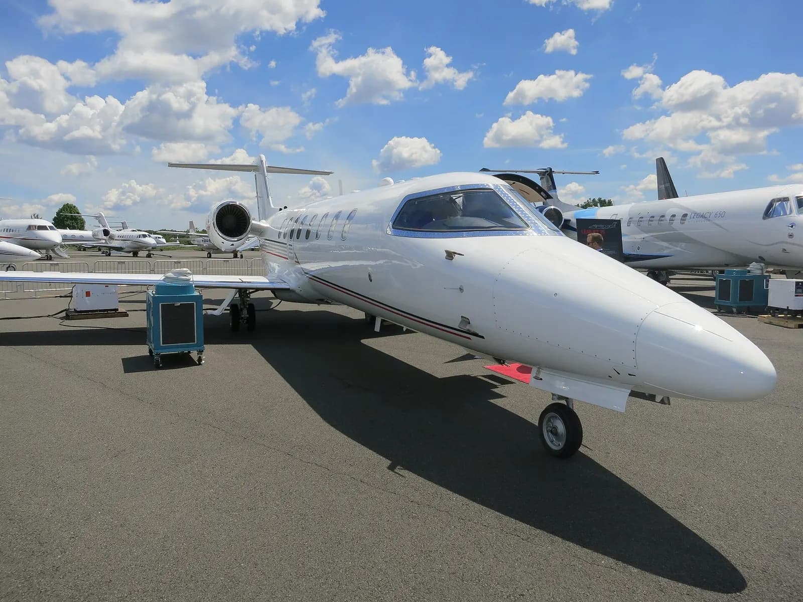 Bombardier Learjet 45XR, exterior