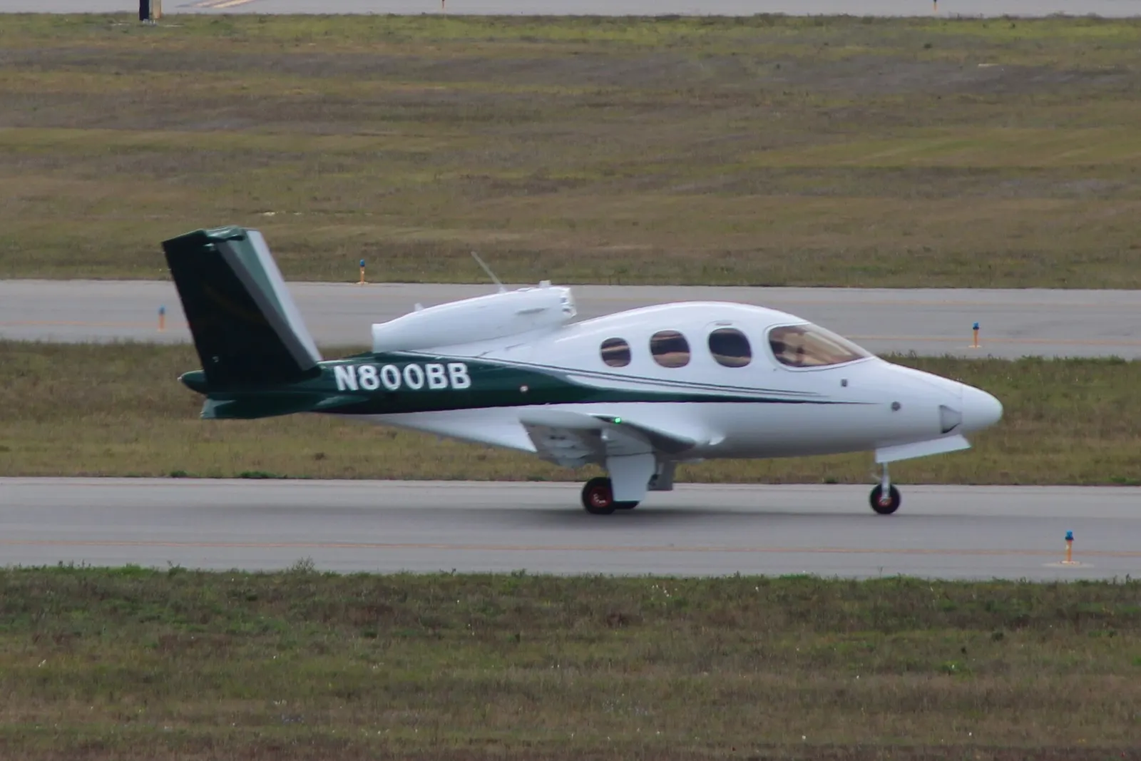 Cirrus Vision Jet SF50, exterior