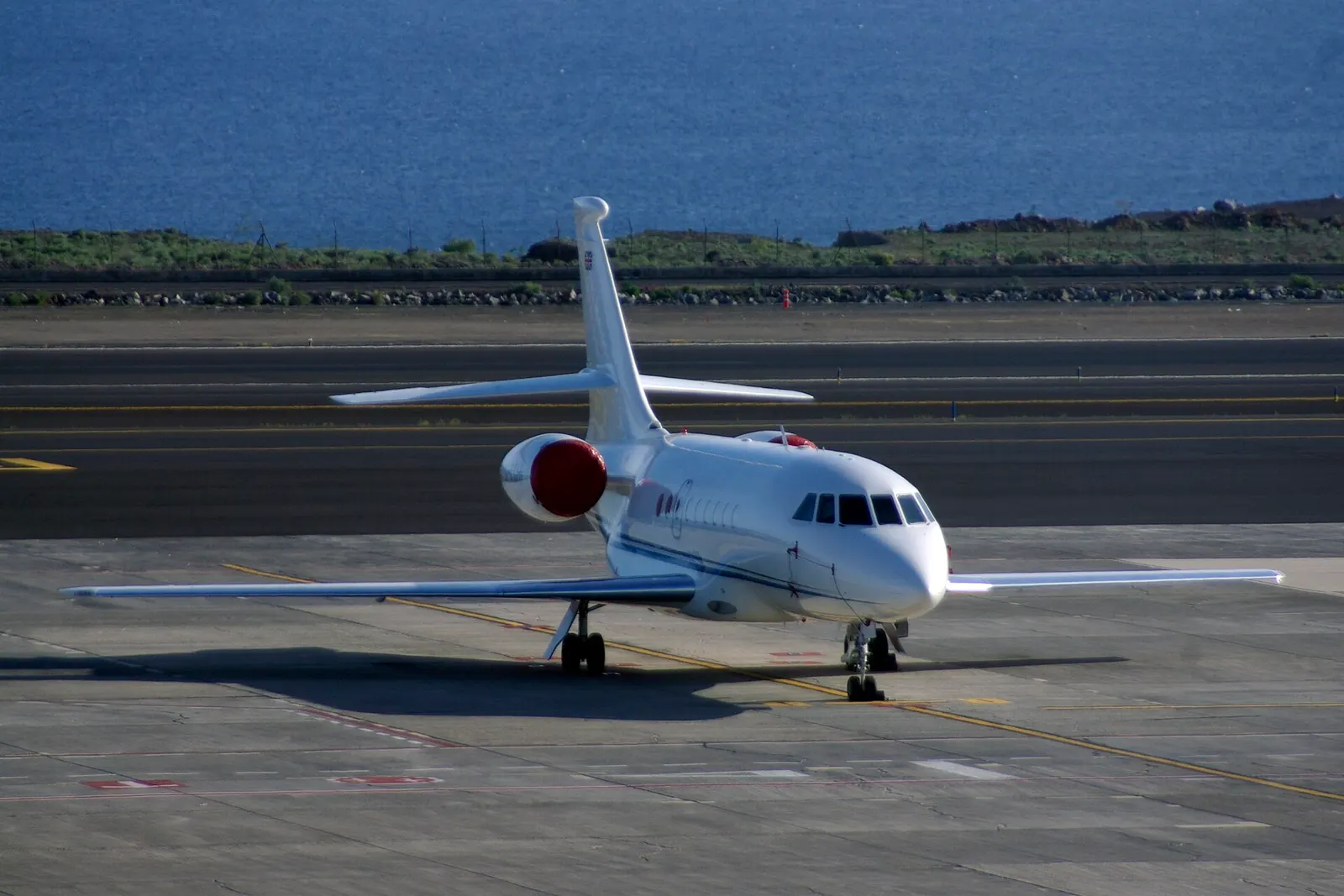 Dassault Falcon 2000, exterior