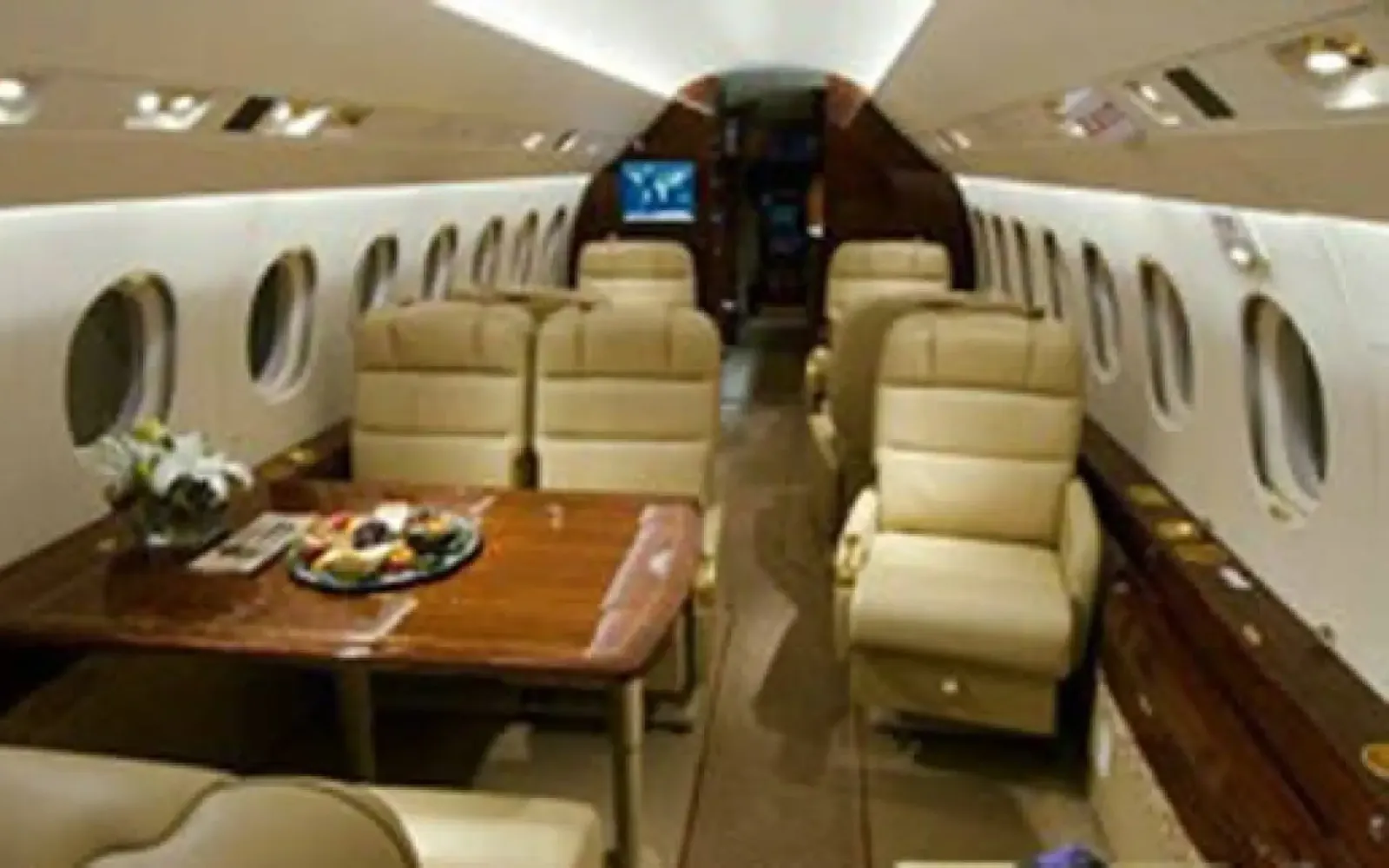 Dassault Falcon 2000DX, exterior