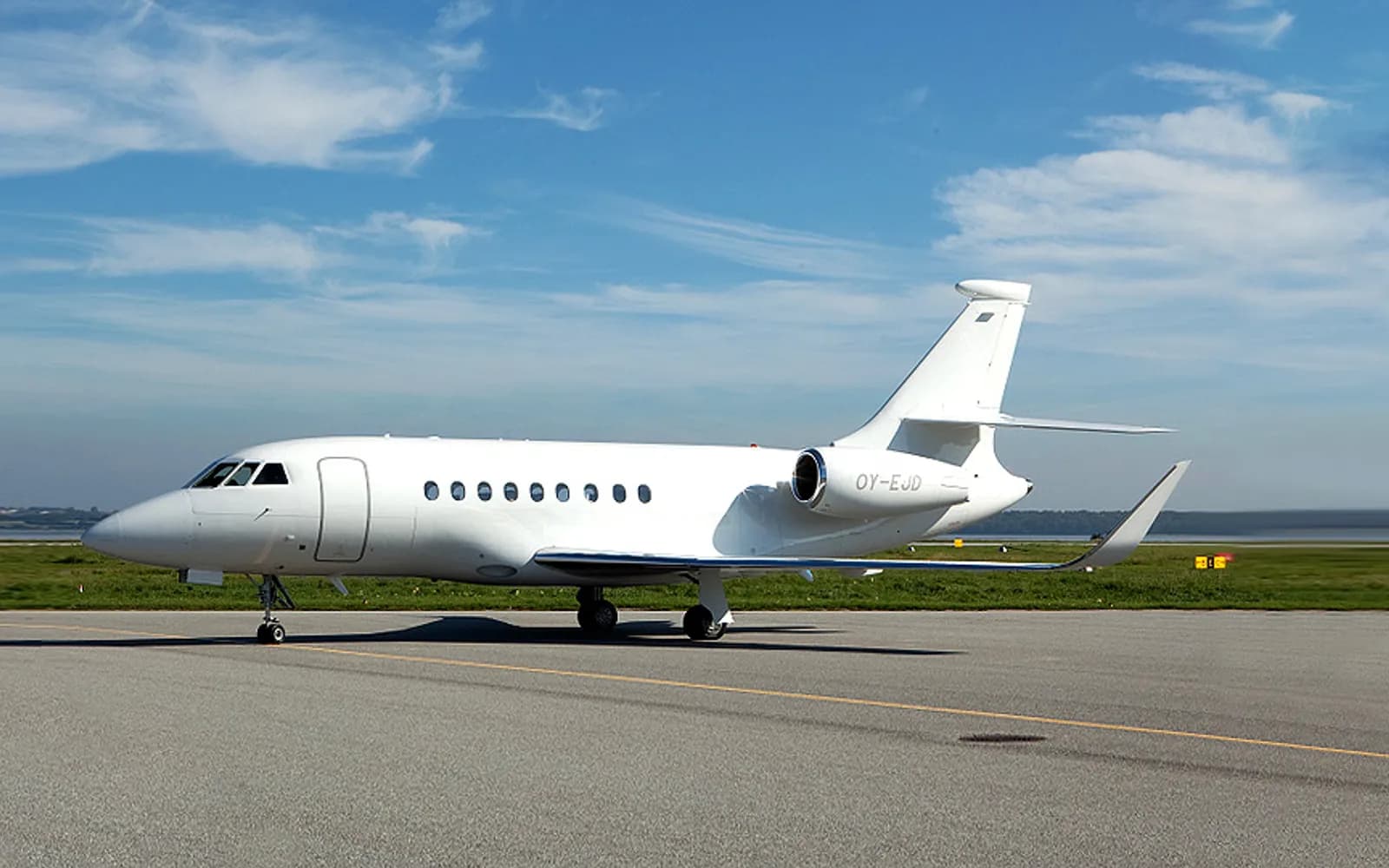 Dassault Falcon 2000EX, exterior