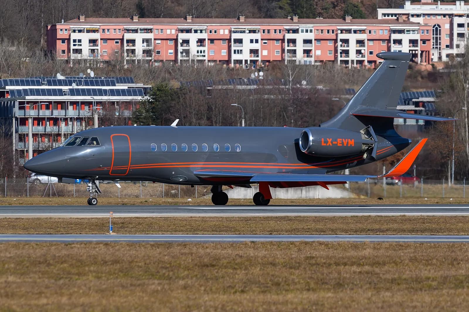 Dassault Falcon 2000LX, exterior