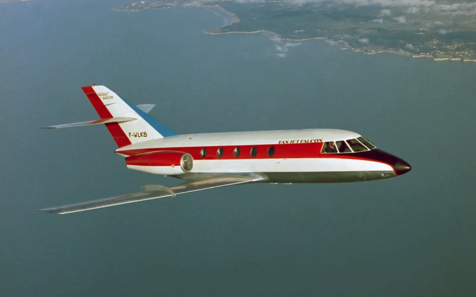Dassault Falcon 20F, exterior
