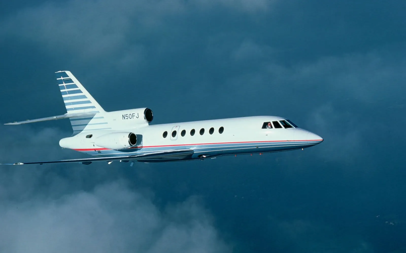 Dassault Falcon 50, exterior