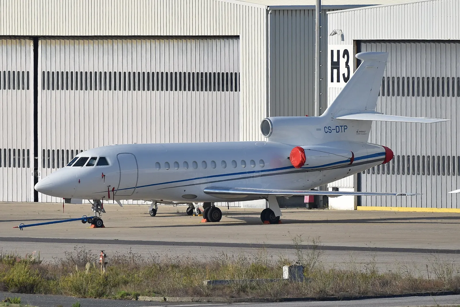 Dassault Falcon 900B, exterior