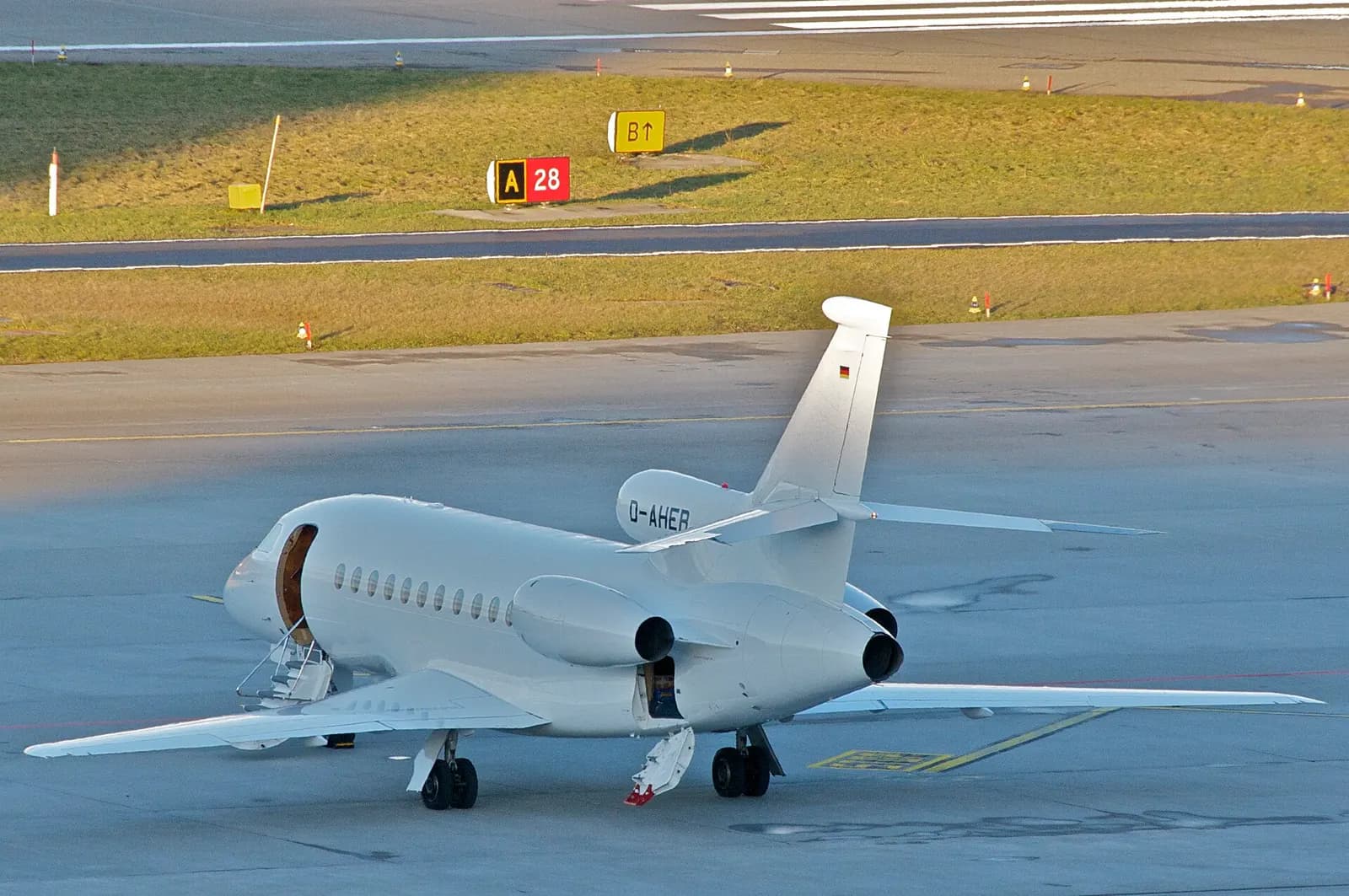 Dassault Falcon 900EX, exterior