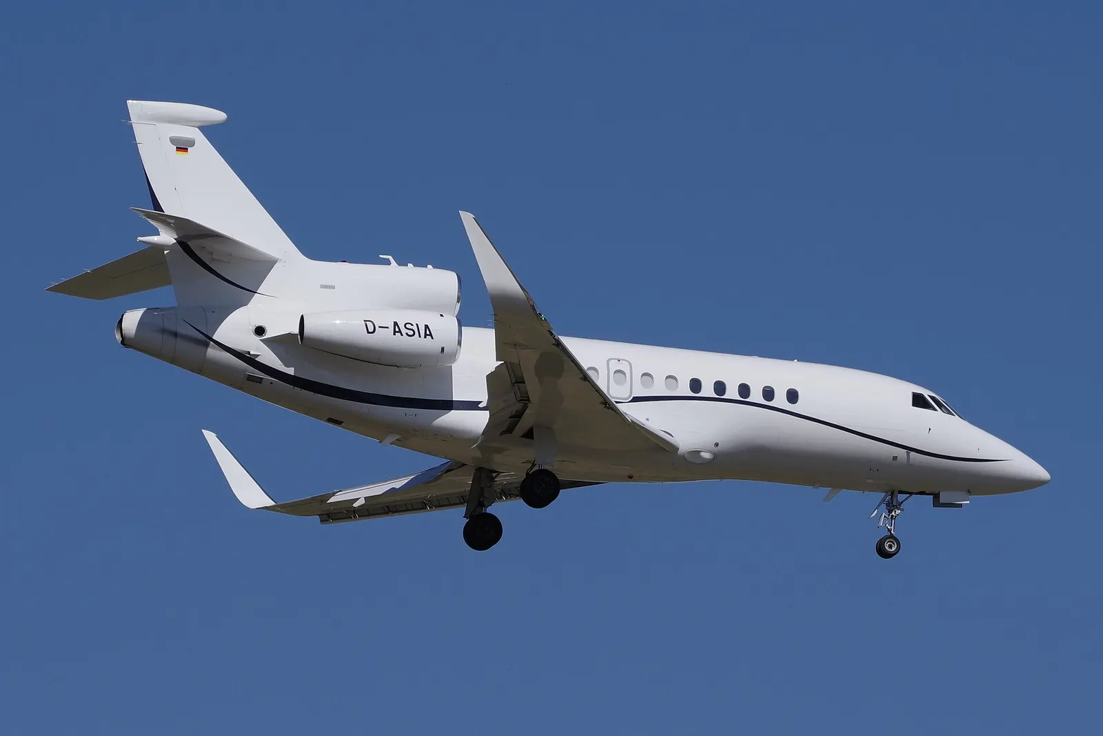 Dassault Falcon 900LX, exterior