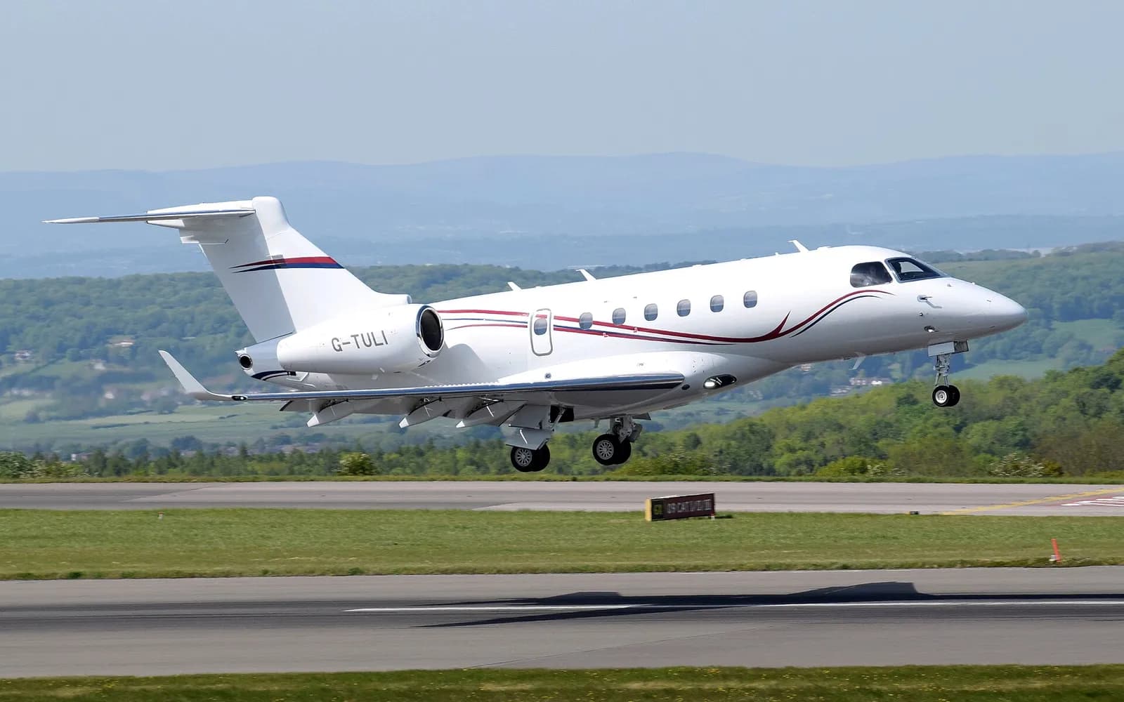 Embraer Legacy 500, exterior