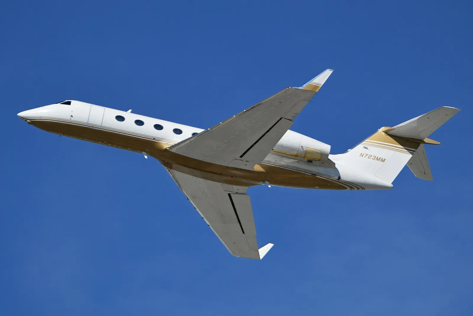 Gulfstream G350, exterior