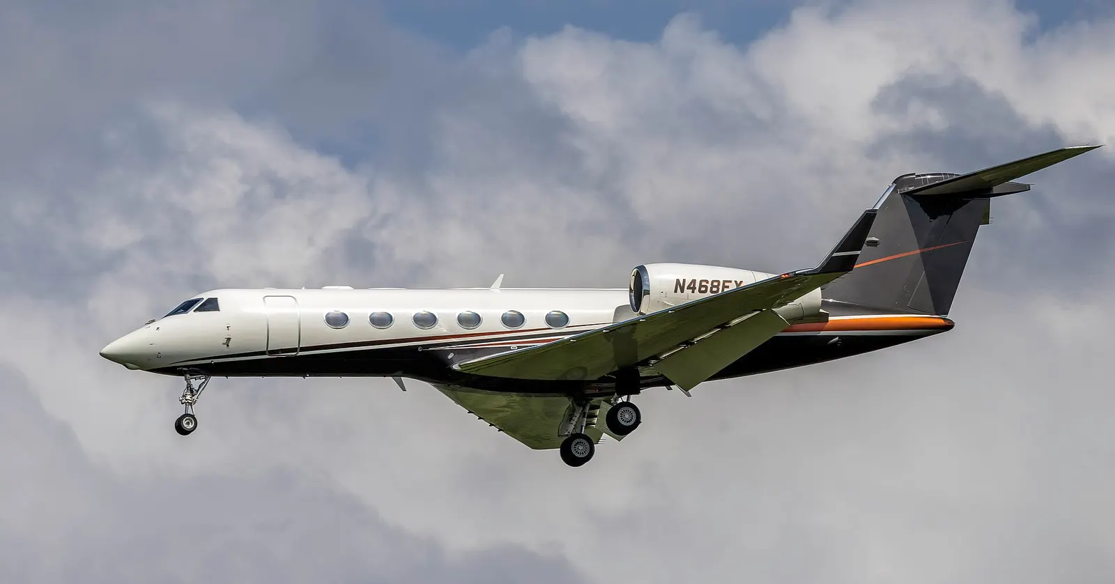 Gulfstream G450, exterior