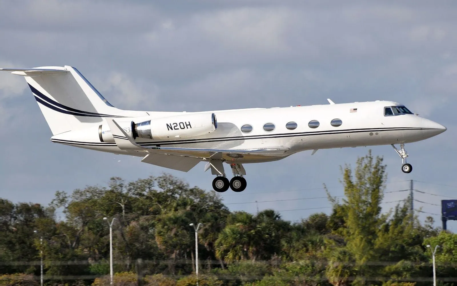 Gulfstream Gulfstream II (G-1159), exterior