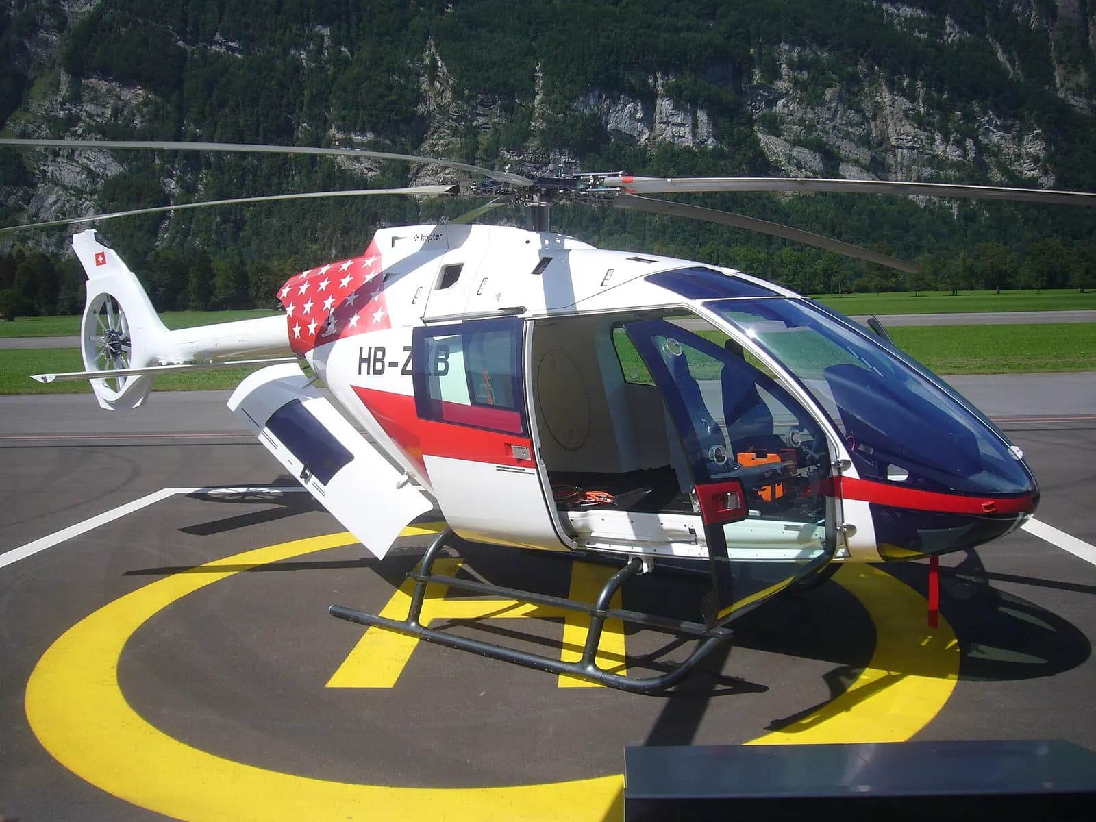 Leonardo AW09, exterior