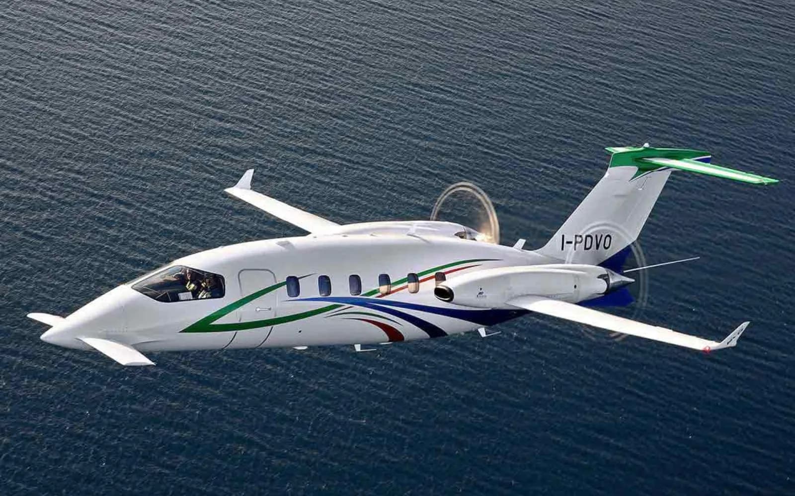 Piaggio P.180 Avanti II, exterior