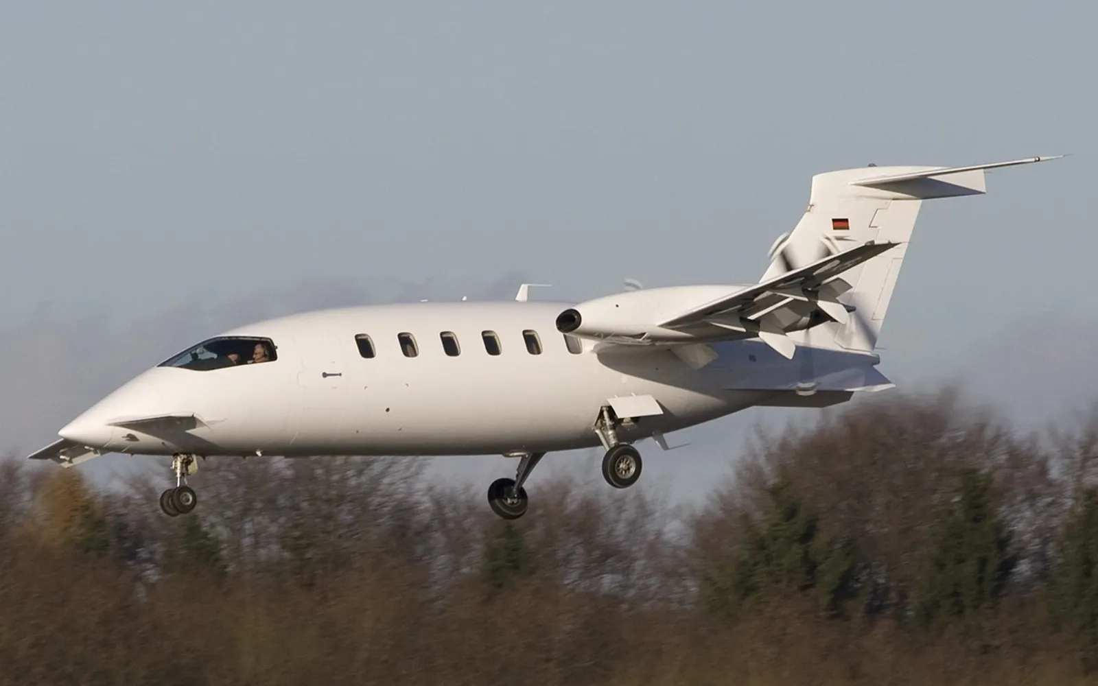 Piaggio P.180 Avanti, exterior