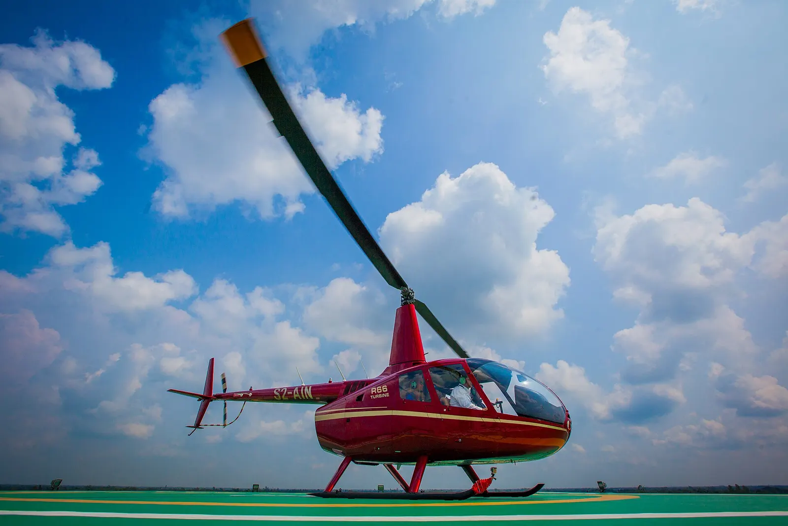 Robinson R66 NxG, exterior