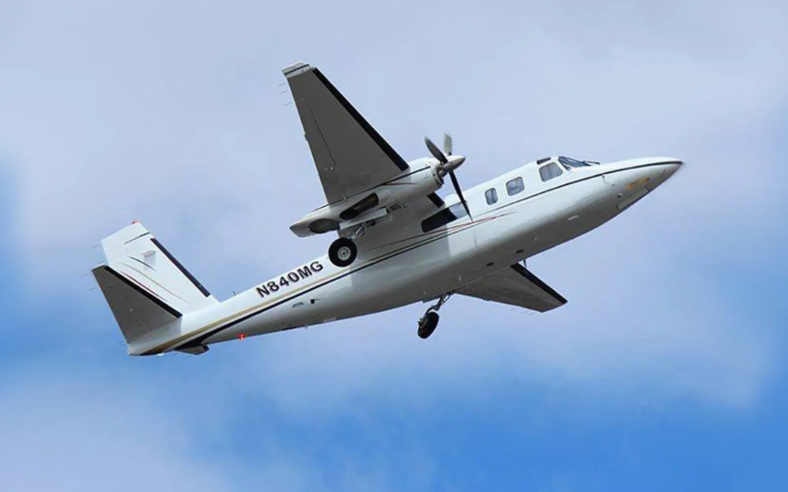 Twin Commander Jetprop 840 (690C), exterior